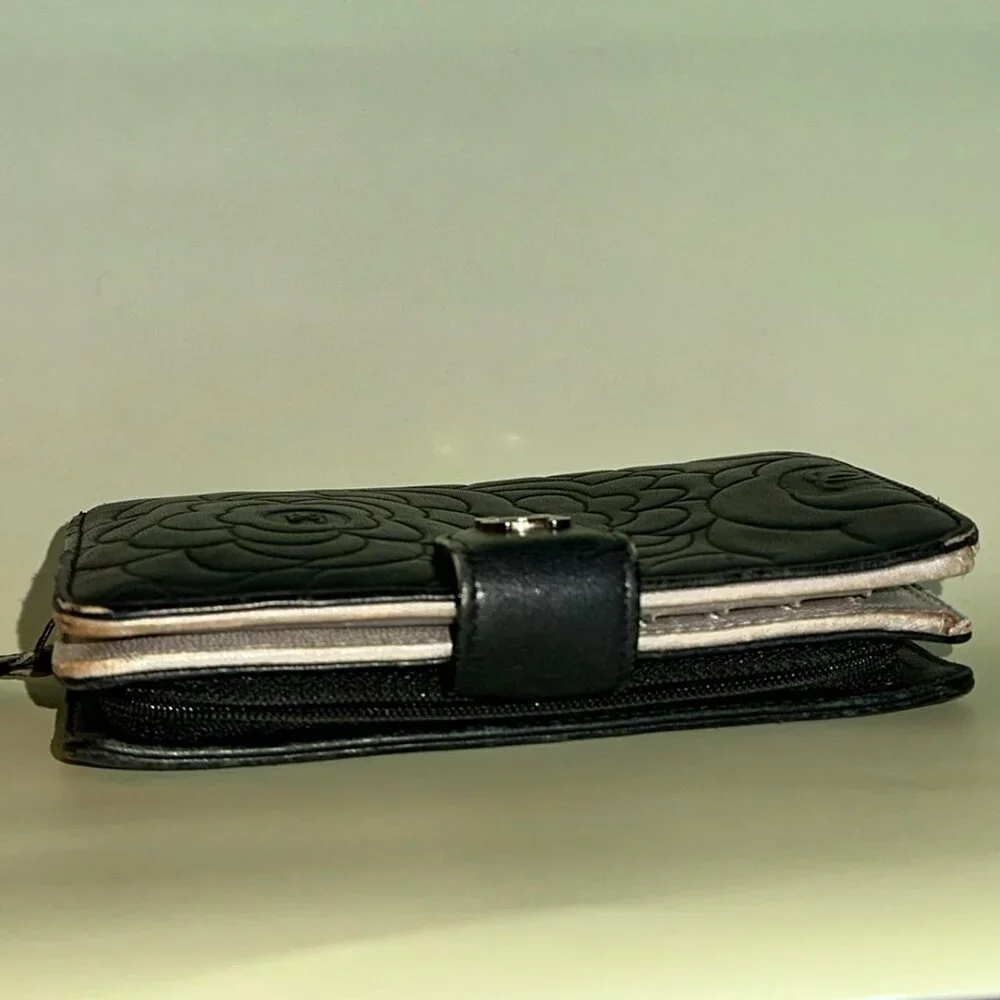 CHANEL Camellia Embossed Floral Zip Wallet - Picture 6 of 12